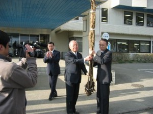2005/4/27 桜満開のもと箕輪町発足50周年記念式典①